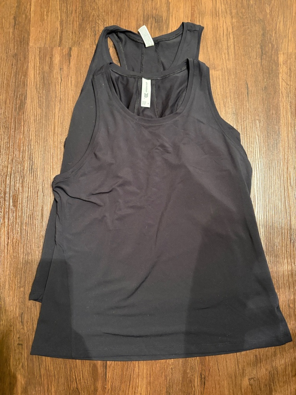 Target All In Motion Black set of 2 Tanks women sz M like new polyester